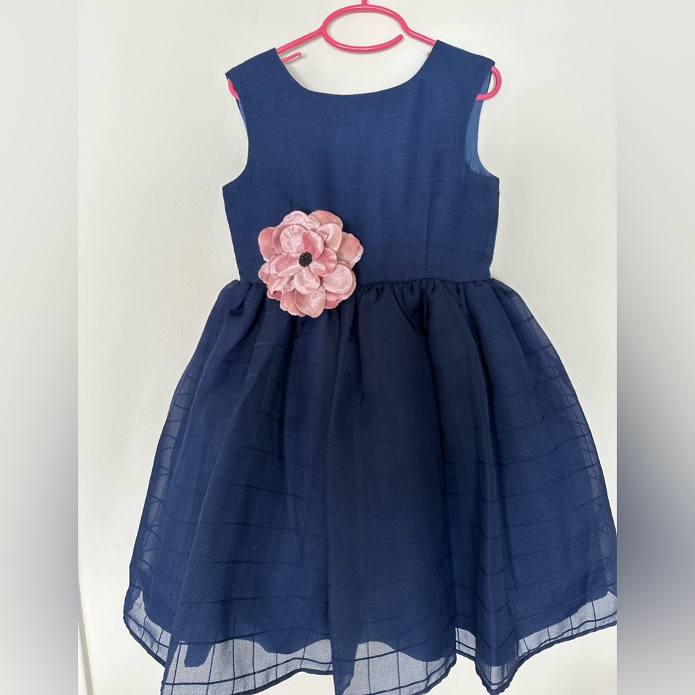 Pippa & Julie dress in excellent condition